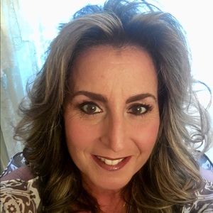 Meet your Posher, Llisa